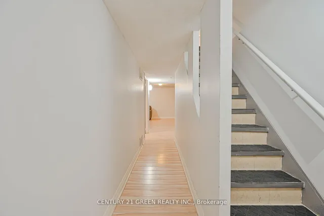 Additional image 30 of 97 Collins Cres Unit 96