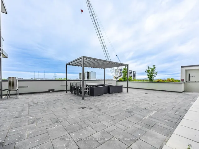 Additional image 36 of 10 Meadowglen Pl Unit 1008