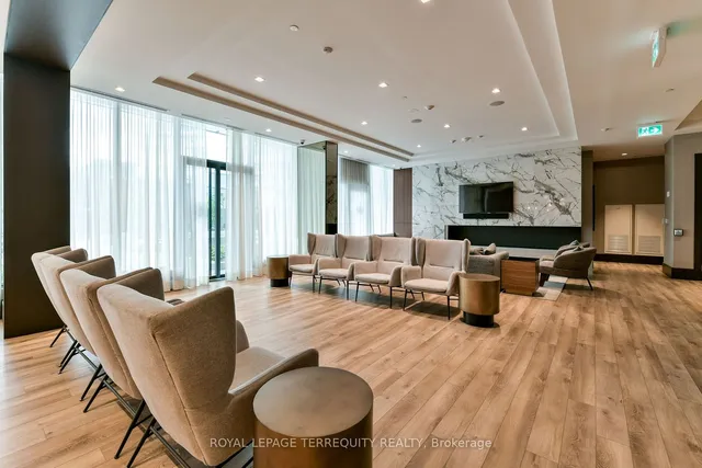 Additional image 32 of 4208 Dundas St Unit 520