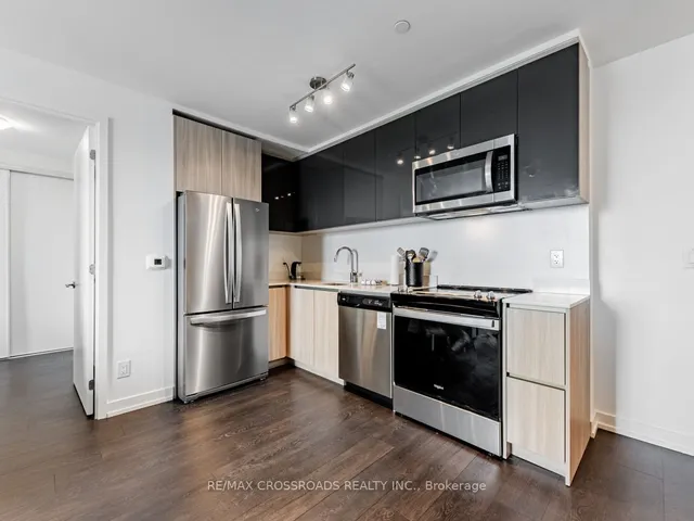 Additional image 9 of 3100 Keele St Unit 427