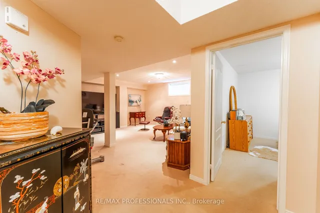 Additional image 24 of 25 Amboise Cres