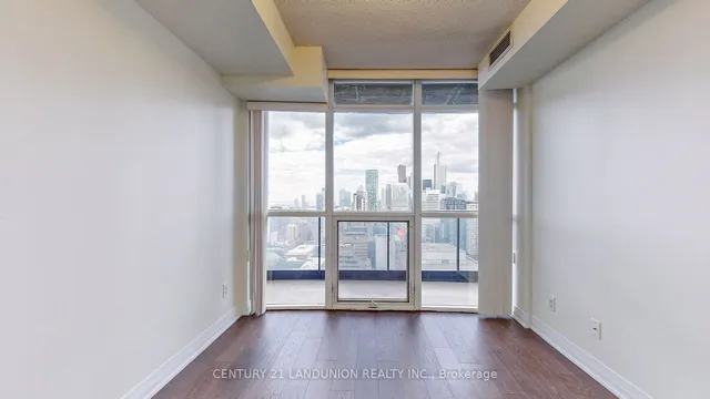Additional image 16 of 21 Carlton St Unit 3409