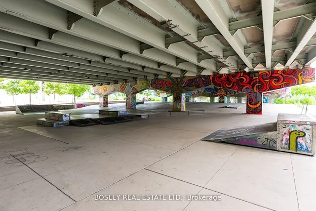 Additional image 29 of 21 Lawren Harris Sq Unit 410