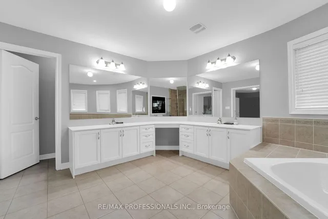 Additional image 25 of 104 Bloomsbury Ave