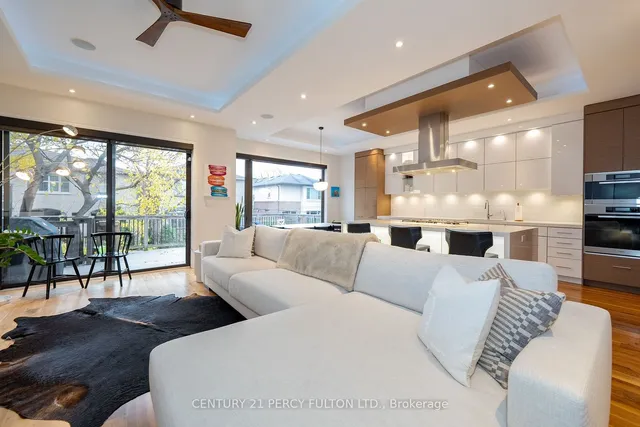 Additional image 11 of 323 Douglas Ave