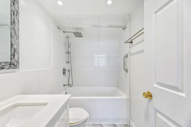 Additional image 17 of 26 Hanover Rd Unit 1002