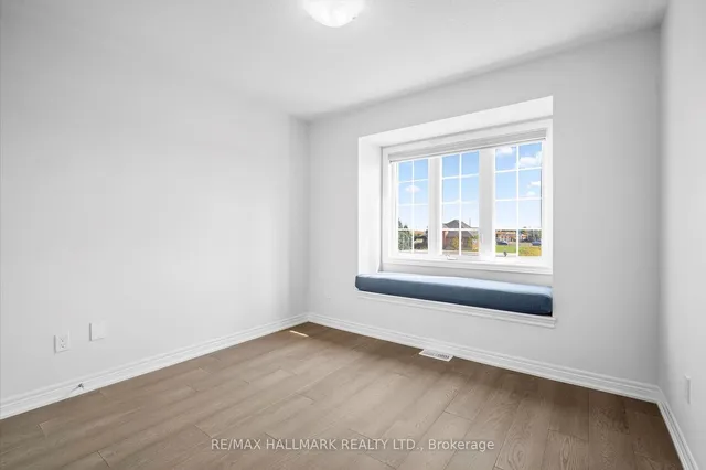 Additional image 33 of 13 Tea Rose Rd