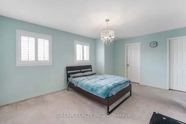 Additional image 20 of 36 Flurry Circ