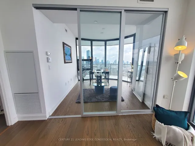 Additional image 16 of 11 Wellesley St Unit 5905