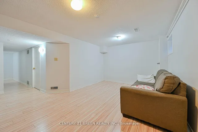 Additional image 33 of 97 Collins Cres Unit 96