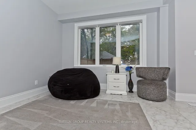 Additional image 9 of 15 Old Oak Dr