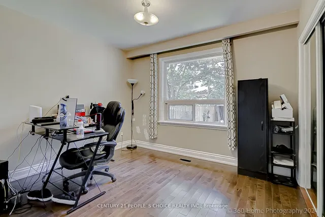 Additional image 7 of 926 Willowdale Ave