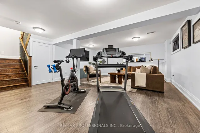 Additional image 27 of 4250 Bloor St