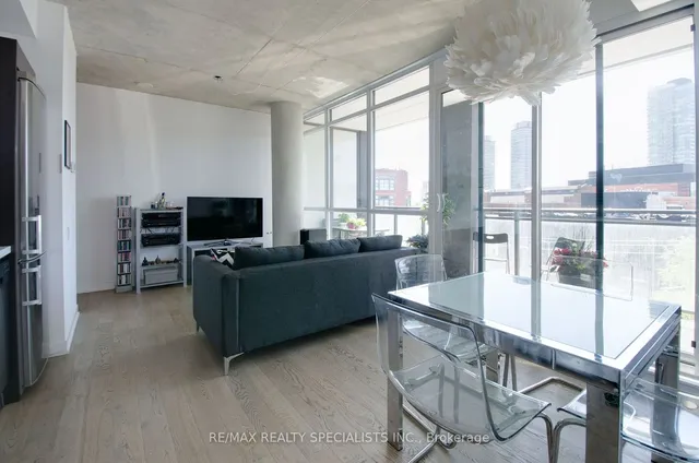 Additional image 19 of 318 King St Unit 318