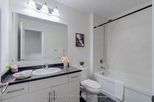 Additional image 38 of 4 Metro Cres