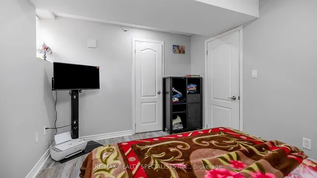 Additional image 30 of 48 Ridgefield Crt