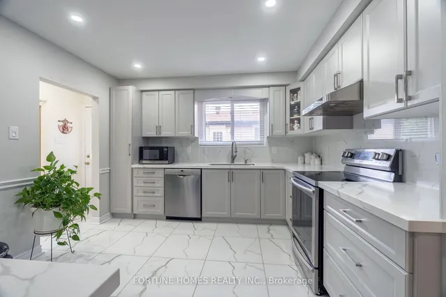 Additional image 15 of 29 Doncaster Dr