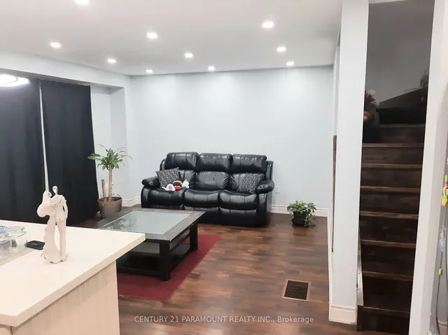 Additional image 5 of 42 Four Seasons Circ