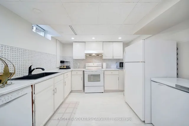 Additional image 36 of 151 Torrance woods