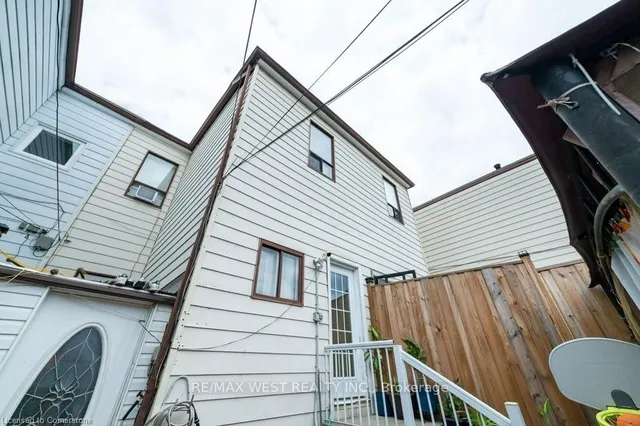 Additional image 26 of 13 Rolyat St