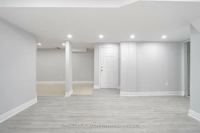 Additional image 31 of 8 Decorso Dr