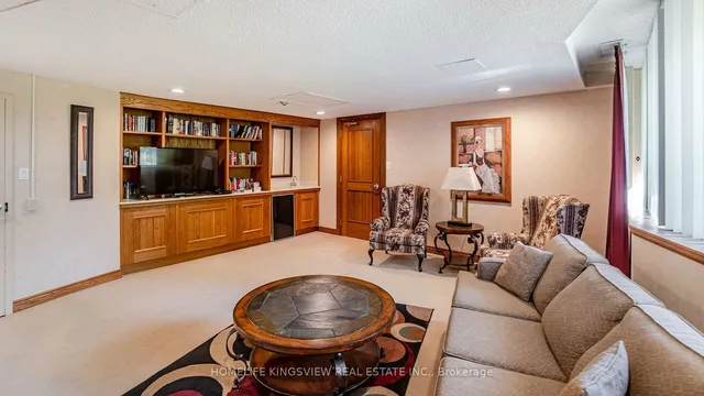 Additional image 34 of 40 Richview Rd Unit 1607