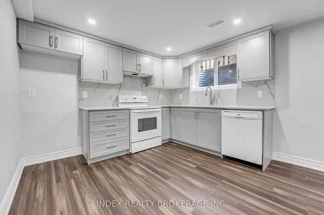 Additional image 32 of 7 Panorama Cres