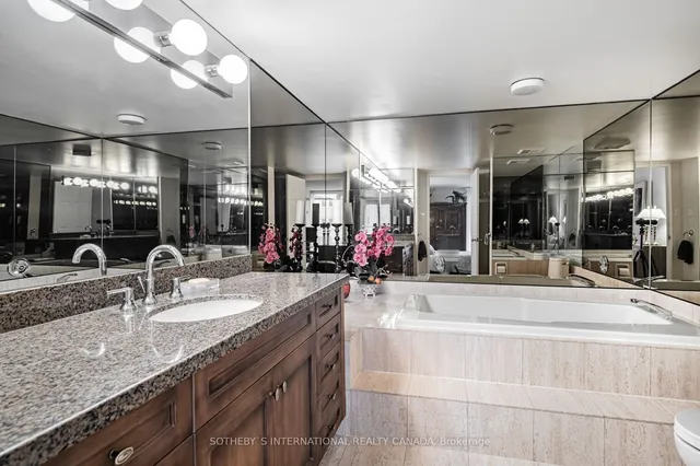 Additional image 25 of 278 Bloor St Unit 905