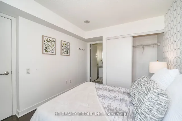 Additional image 21 of 15 Singer Crt Unit 1002