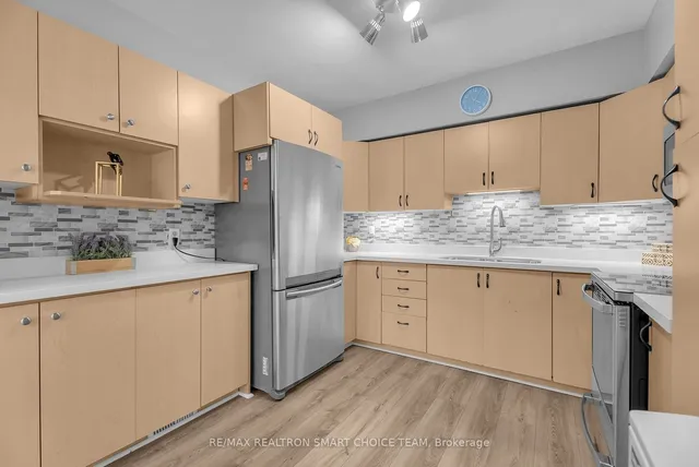 Additional image 9 of 6 Esterbrooke Ave Unit 82