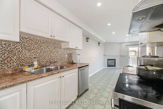 Additional image 13 of 18 Monaco Crt