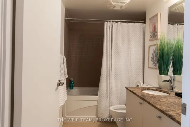 Additional image 2 of 1048 Broadview Ave Unit 505