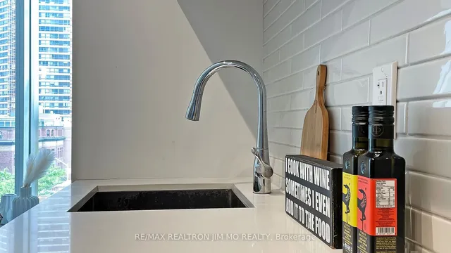 Additional image 13 of 3 Gloucester St Unit 509