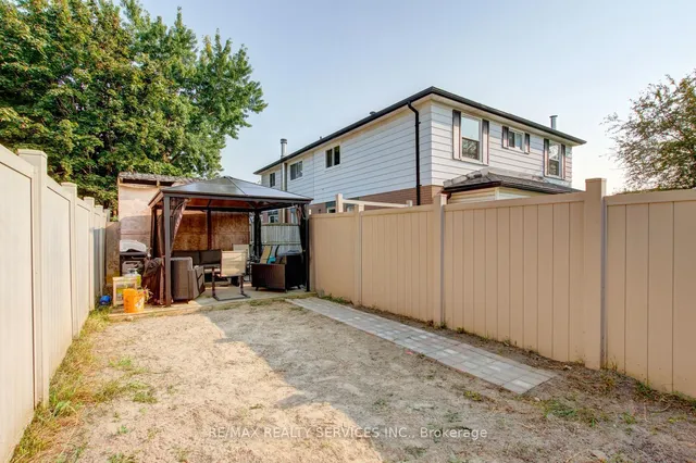 Additional image 33 of 80 Flamingo Cres