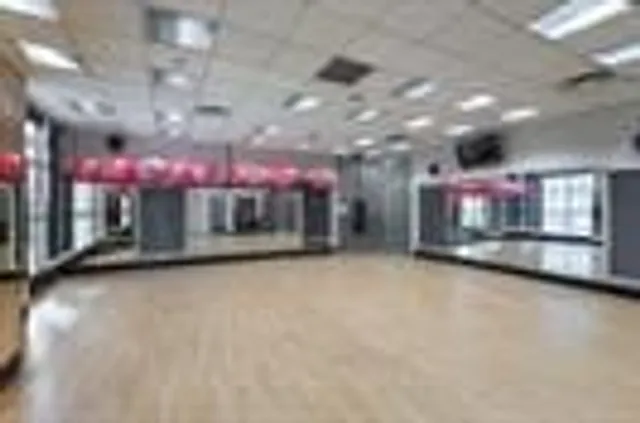 Additional image 25 of 77 Harbour Sq Unit 809