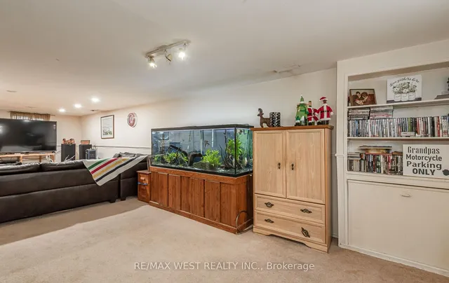 Additional image 29 of 66 McMurchy Ave