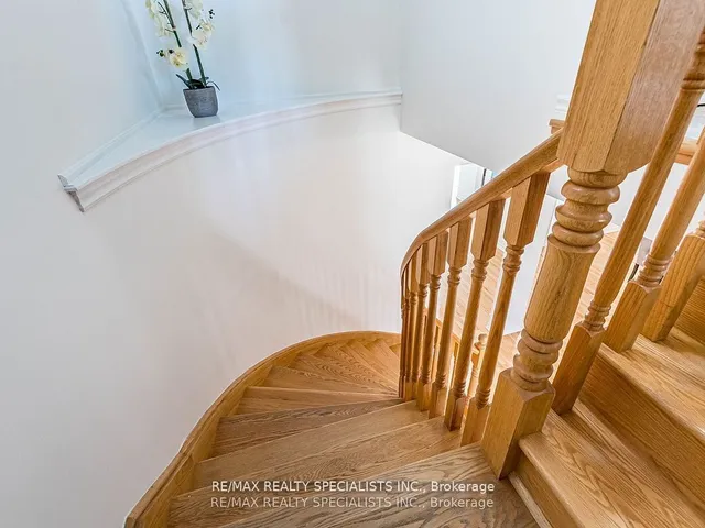 Additional image 30 of 80 Thornbush Blvd