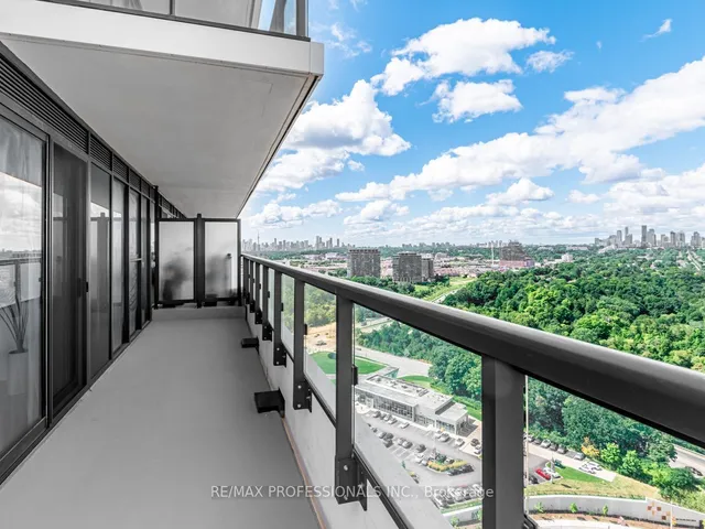 Additional image 27 of 30 Inn On The Park Dr Unit 2303