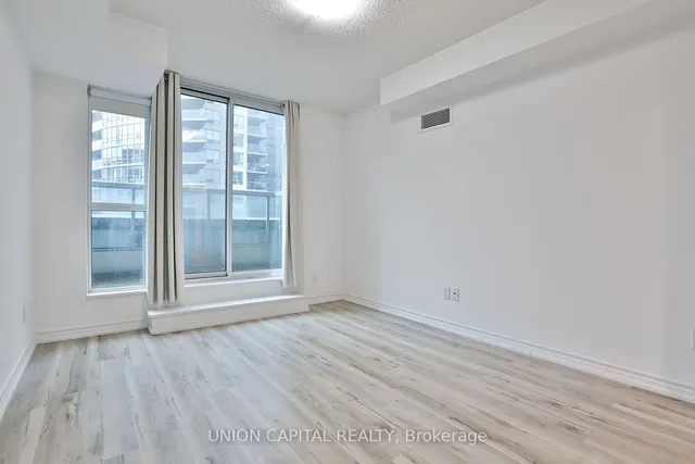 Additional image 22 of 19 Grand Trunk Cres Unit 1603