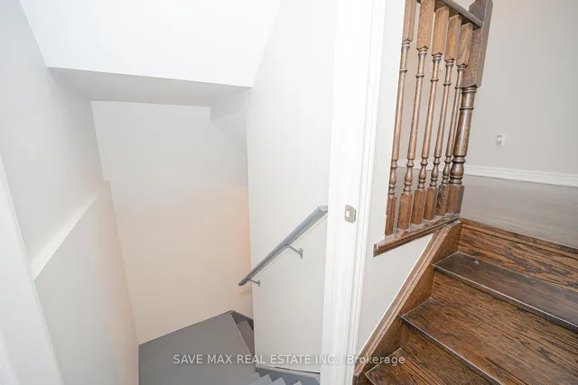 Additional image 31 of 15 Manzanita Cres