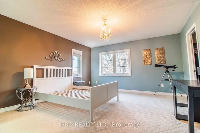 Additional image 12 of 4 Quatro Cres