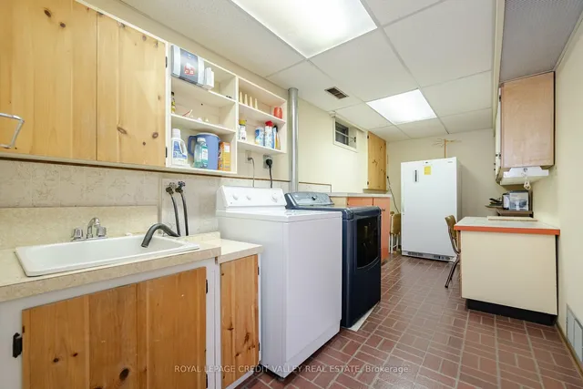 Additional image 34 of 17 Meadowland Gate