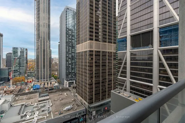 Additional image 32 of 35 Balmuto St Unit 2101