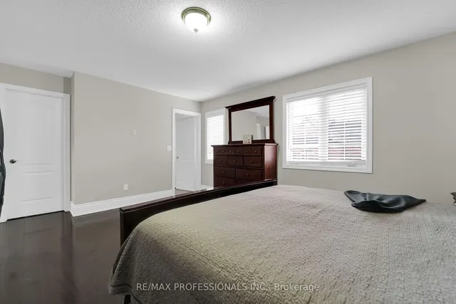 Additional image 26 of 104 Bloomsbury Ave