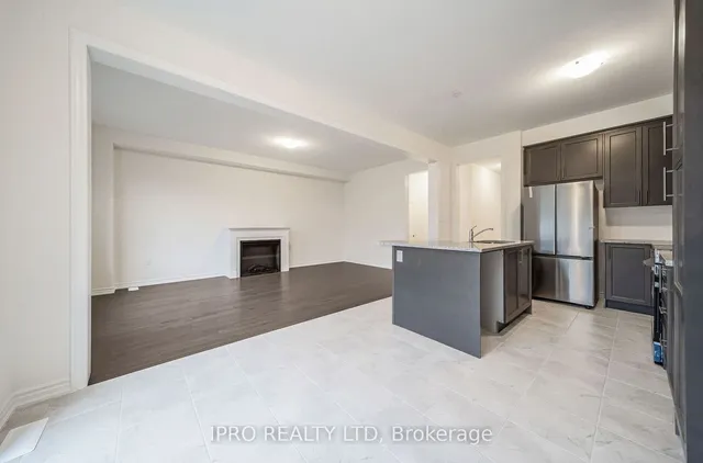 Additional image 25 of 20 Cobriza Cres