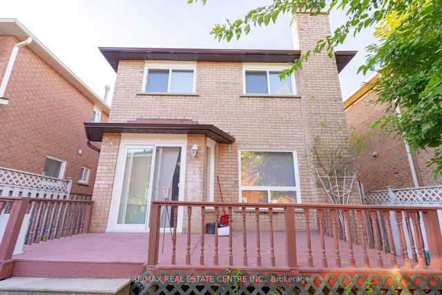 Additional image 34 of 3 Candy Cres