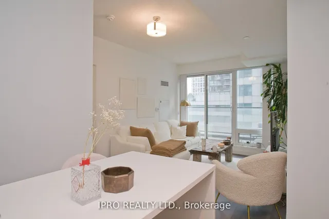 Additional image 9 of 125 Blue Jays Way Unit 1905