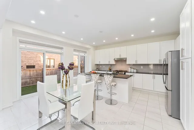 Additional image 12 of 59 Cobriza Cres