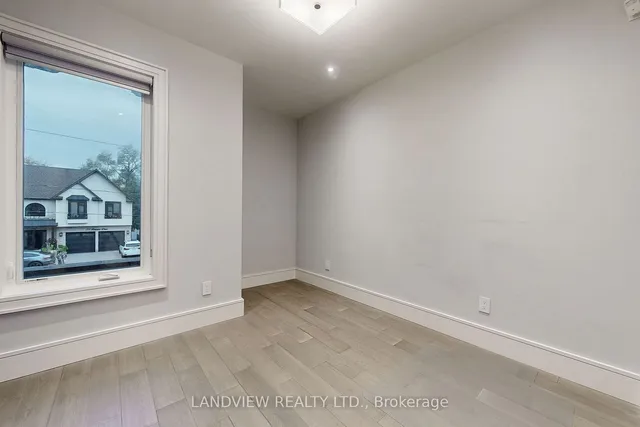 Additional image 26 of 38 Lorraine Dr