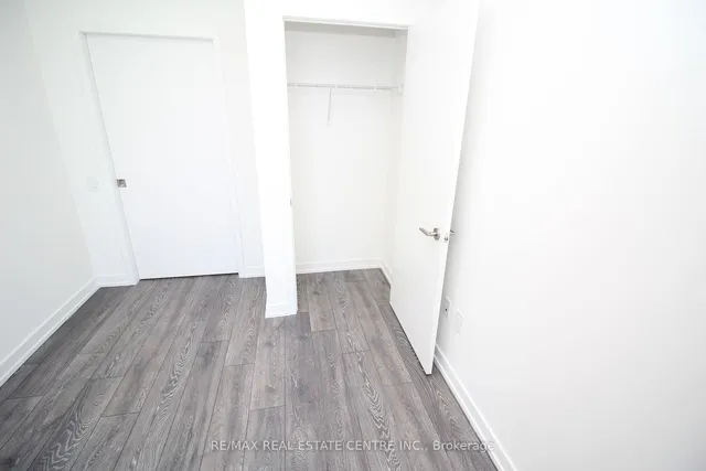 Additional image 9 of 225 Sumach St Unit 1303